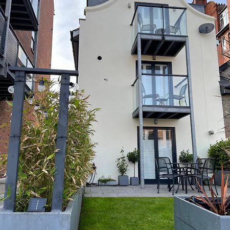 Retro Retreat, Sea View, Free Parking & Ev Plug-In Villa Whitby Exterior photo