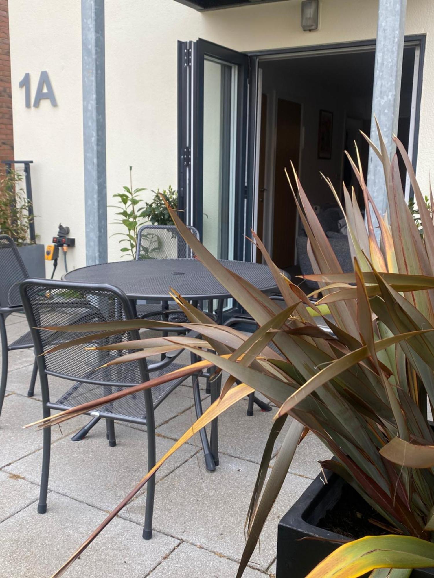 Retro Retreat, Sea View, Free Parking & Ev Plug-In Villa Whitby Exterior photo