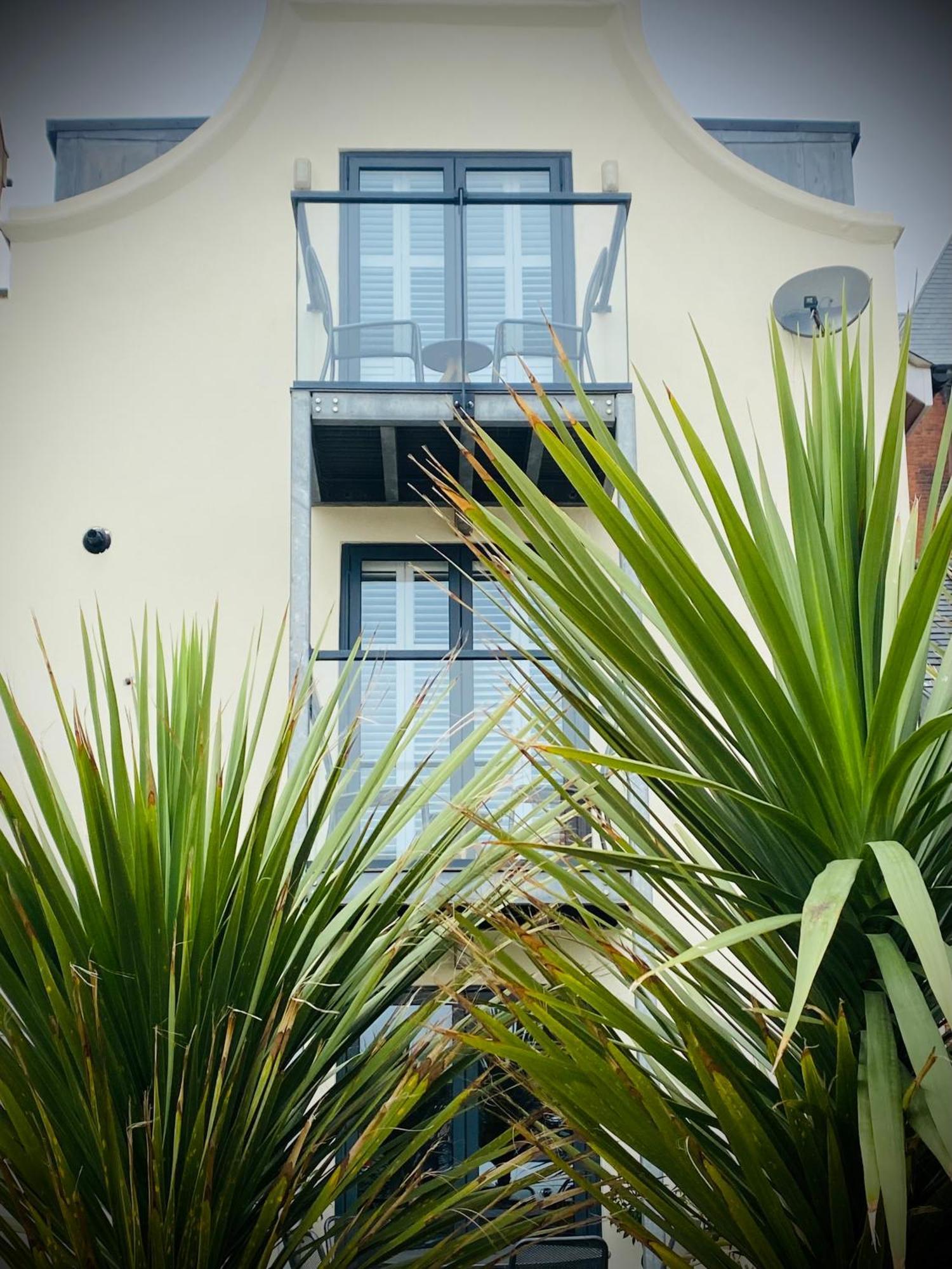 Retro Retreat, Sea View, Free Parking & Ev Plug-In Villa Whitby Exterior photo