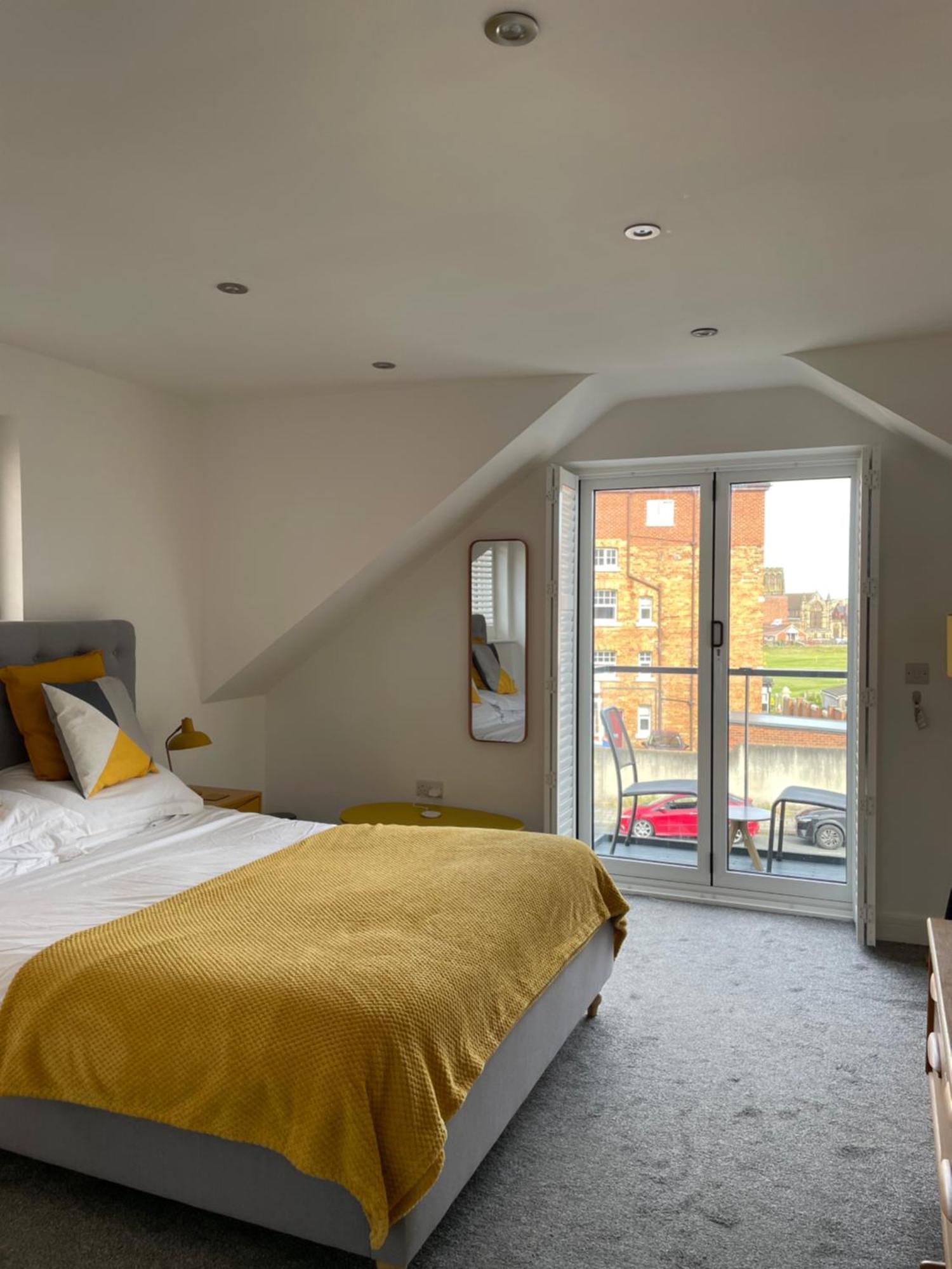 Retro Retreat, Sea View, Free Parking & Ev Plug-In Villa Whitby Exterior photo